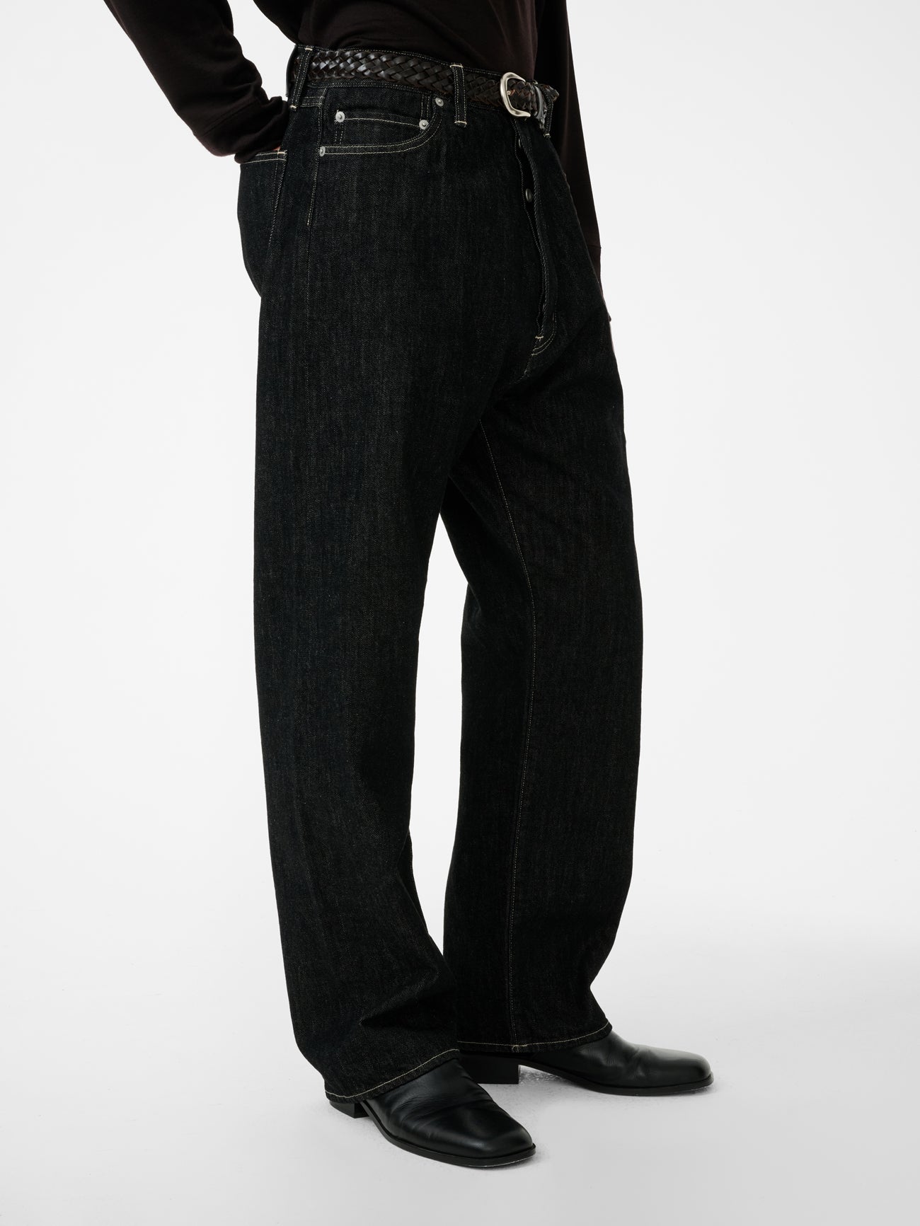 Marylebone Straight Leg Denim Pant in Black / White Weft