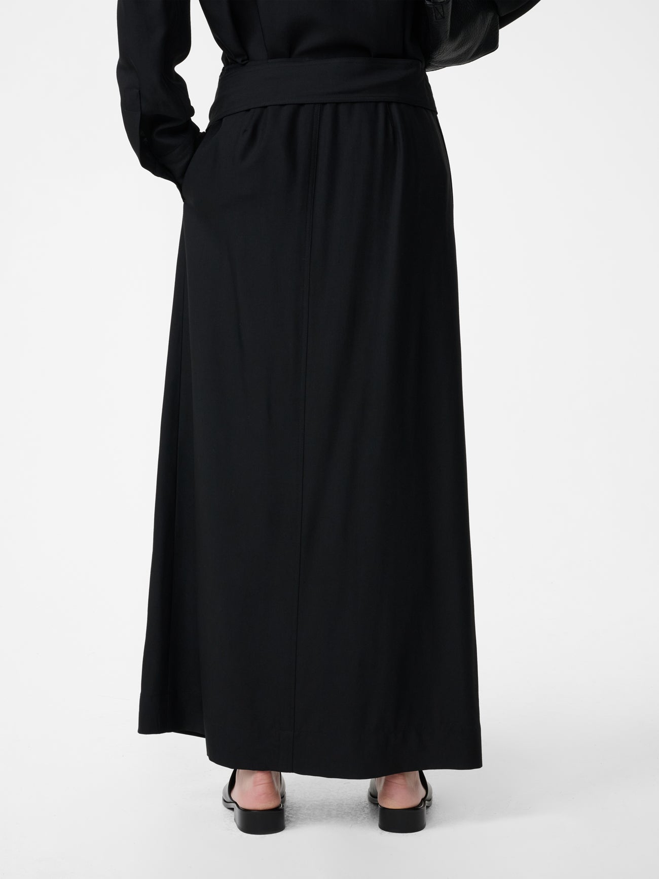 Mile Skirt in Black