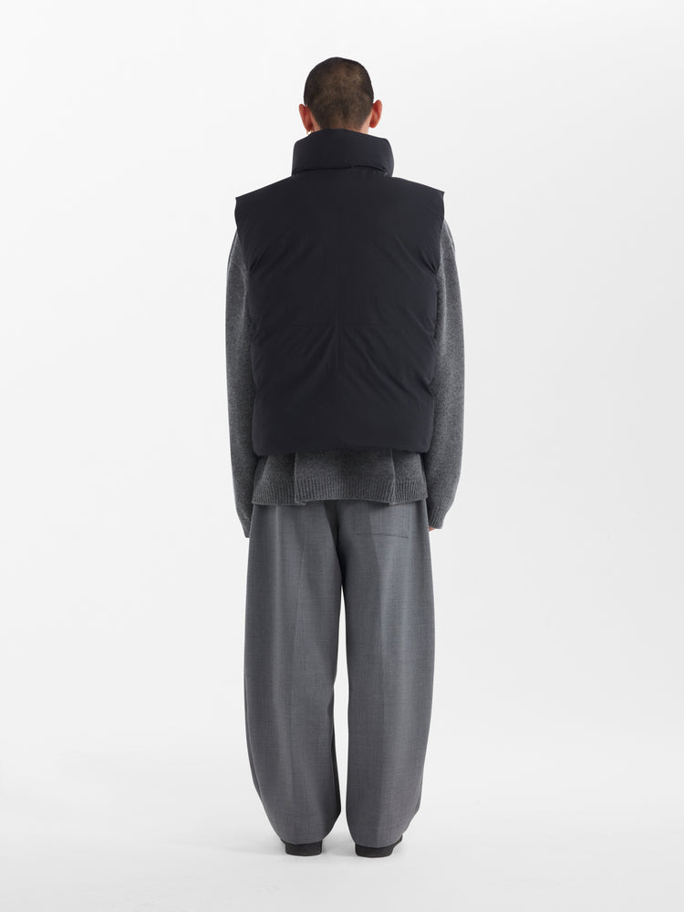Miro Vest in Black