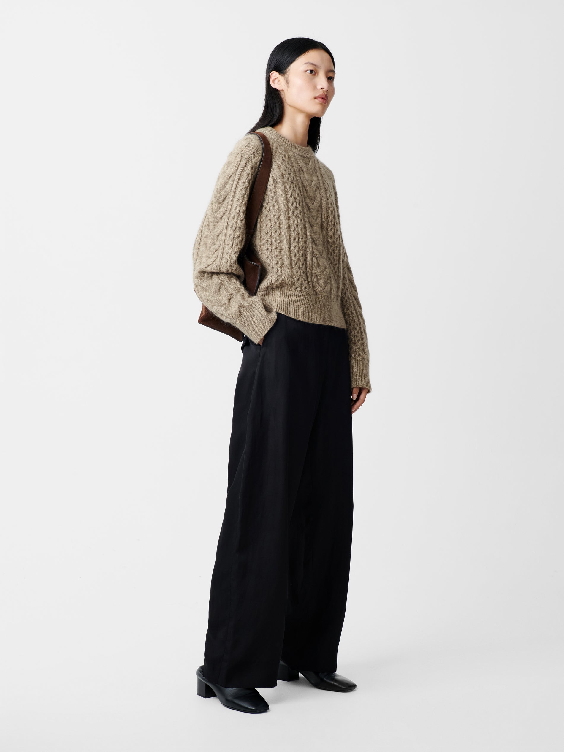 Molve Knit in Oatmeal - Studio Nicholson