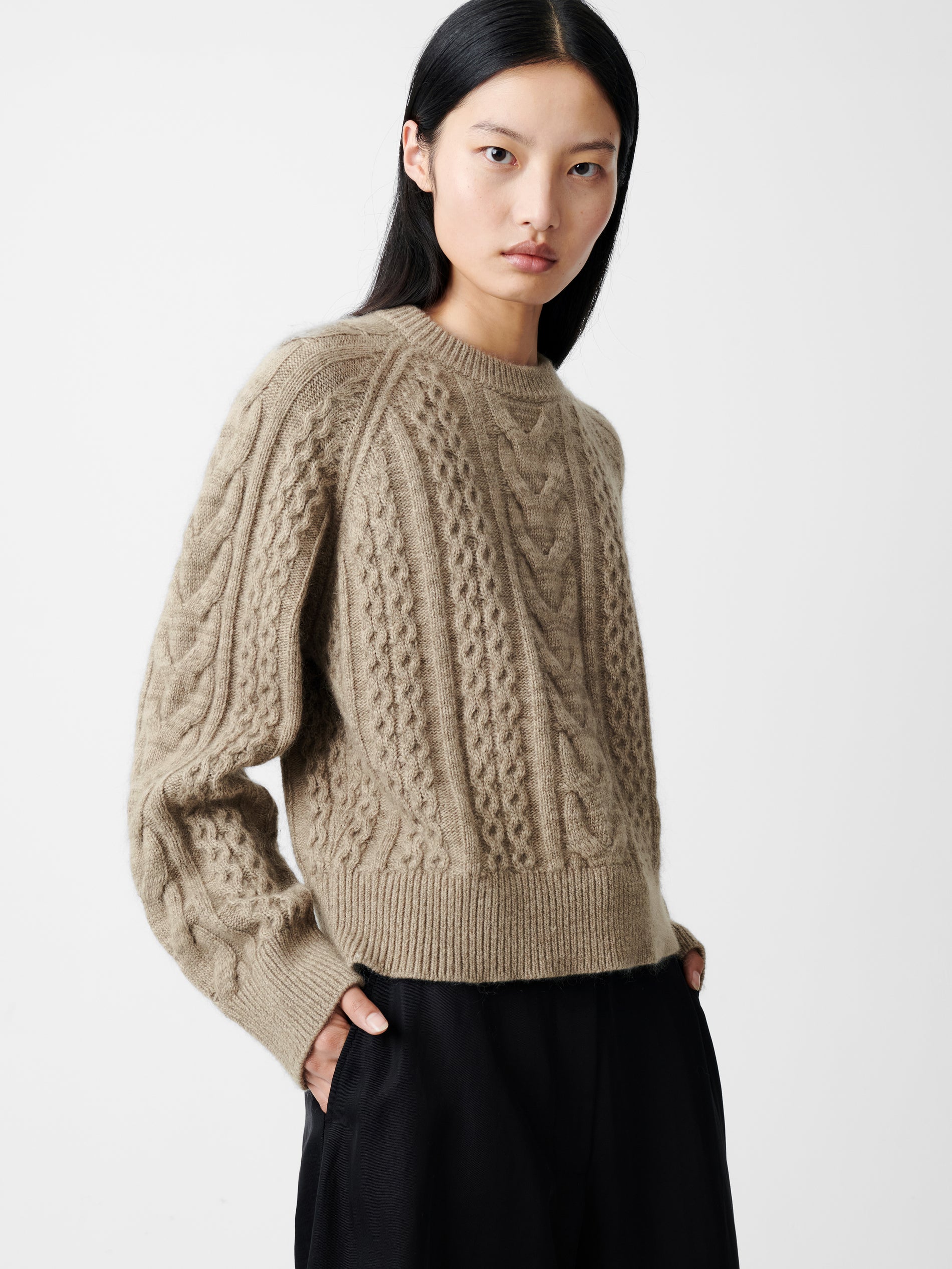 Molve Knit in Oatmeal - Studio Nicholson