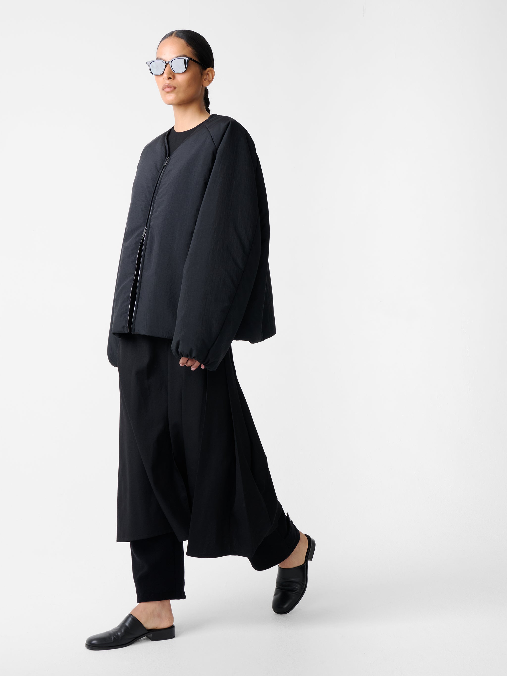 Nicio Puffer Jacket in Darkest Navy – Studio Nicholson