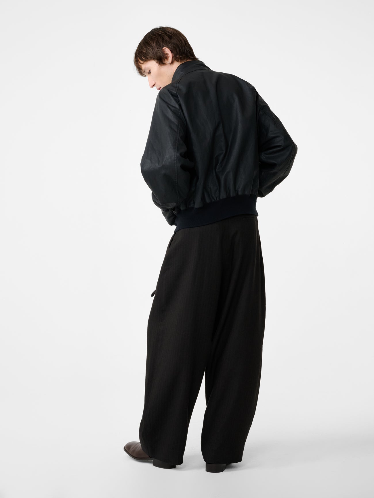 Over Jacket in Coal – Studio Nicholson