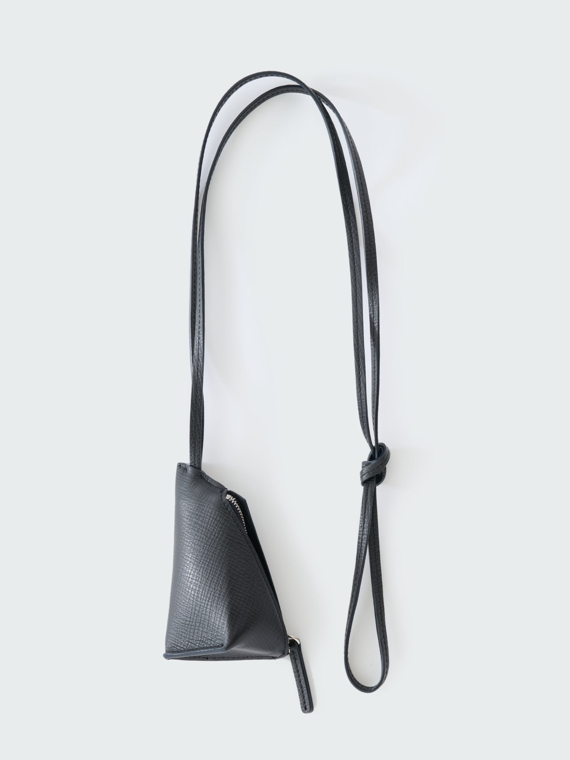 Pochi Leather Pouch in Darkest Navy - Studio Nicholson