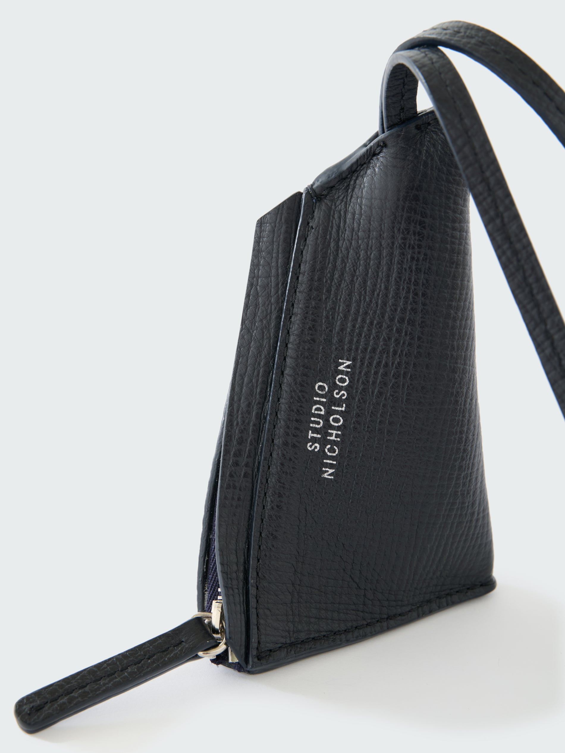 Pochi Leather Pouch in Darkest Navy - Studio Nicholson