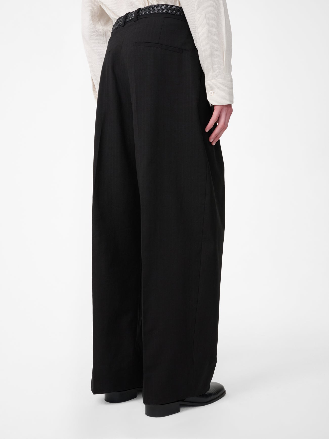 Pull Tailored Pant in Black