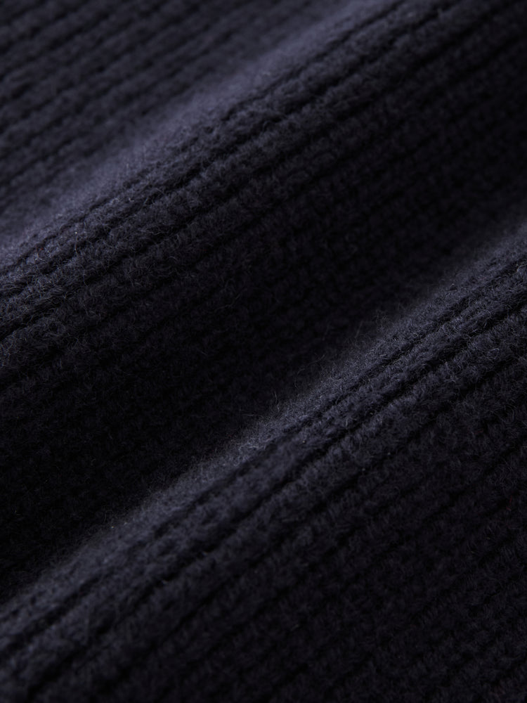 Pythagoras Scarf in Darkest Navy