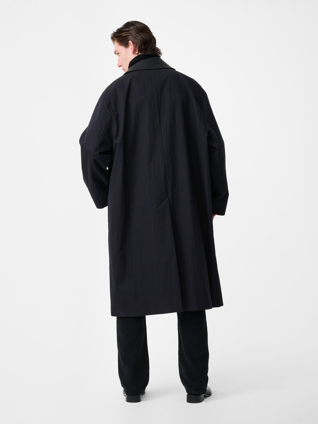 Revere Trench Coat in Darkest Navy