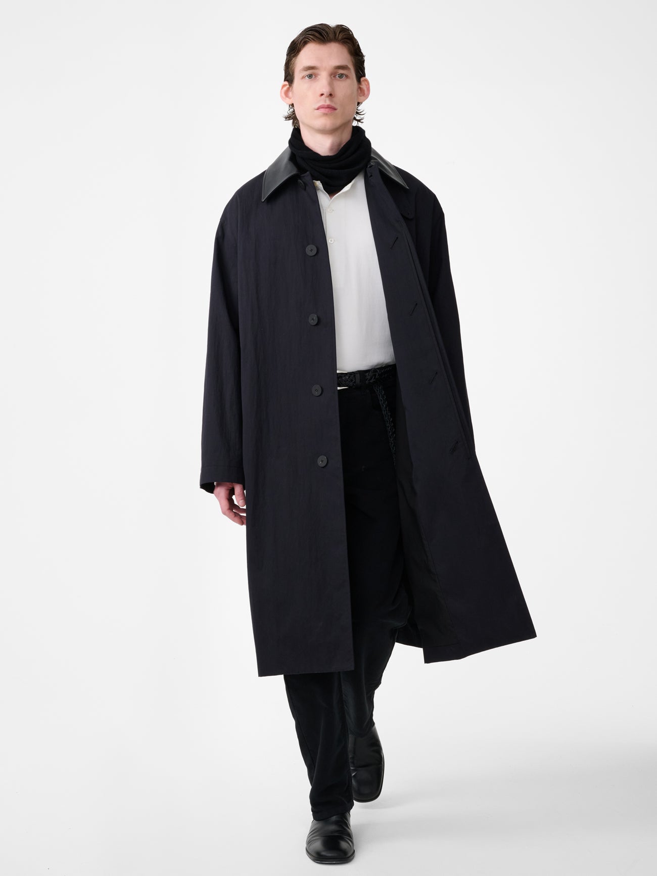 Revere Trench Coat in Darkest Navy