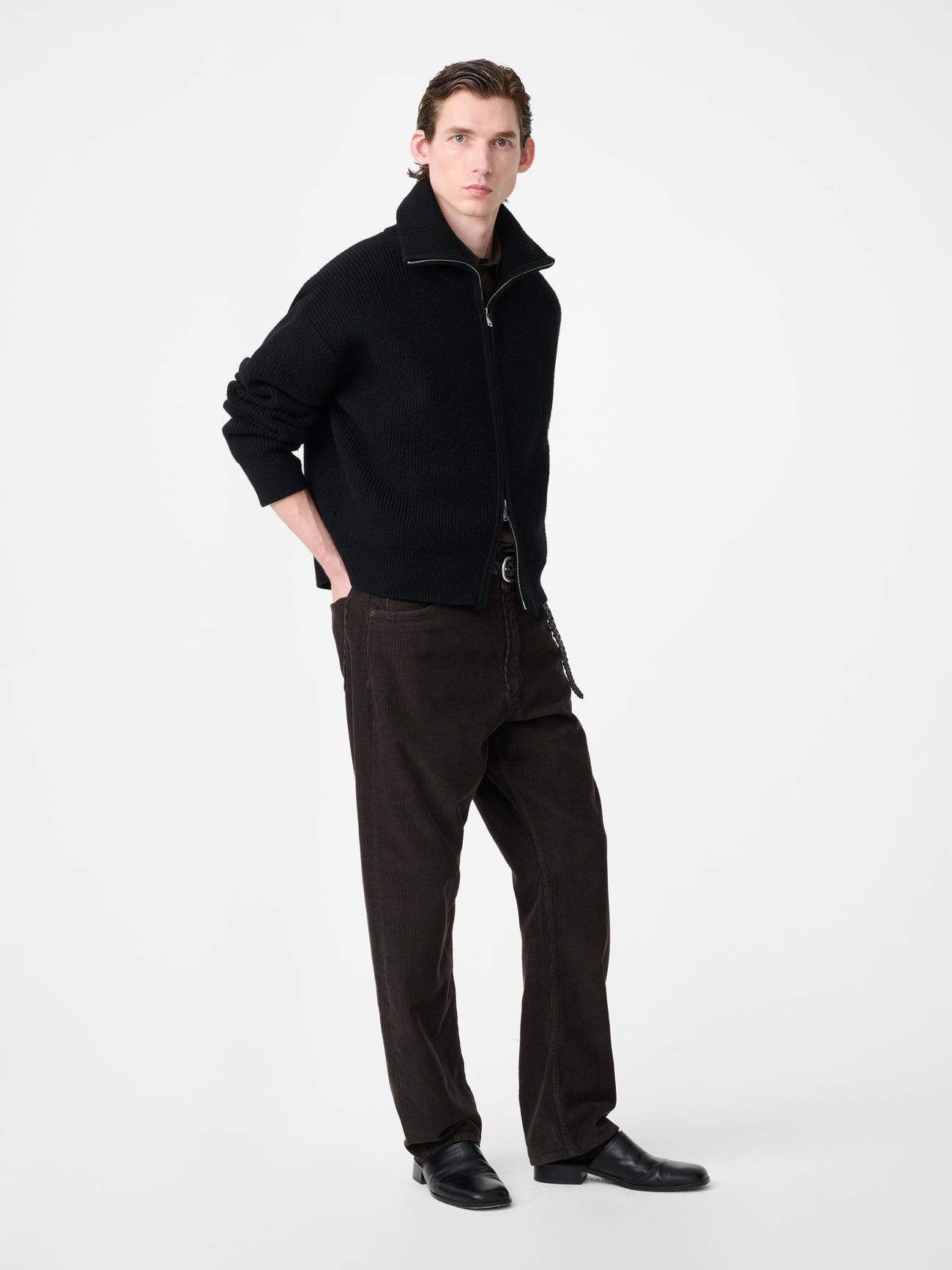 Riso Corduroy Straight Leg Pant in Coffee