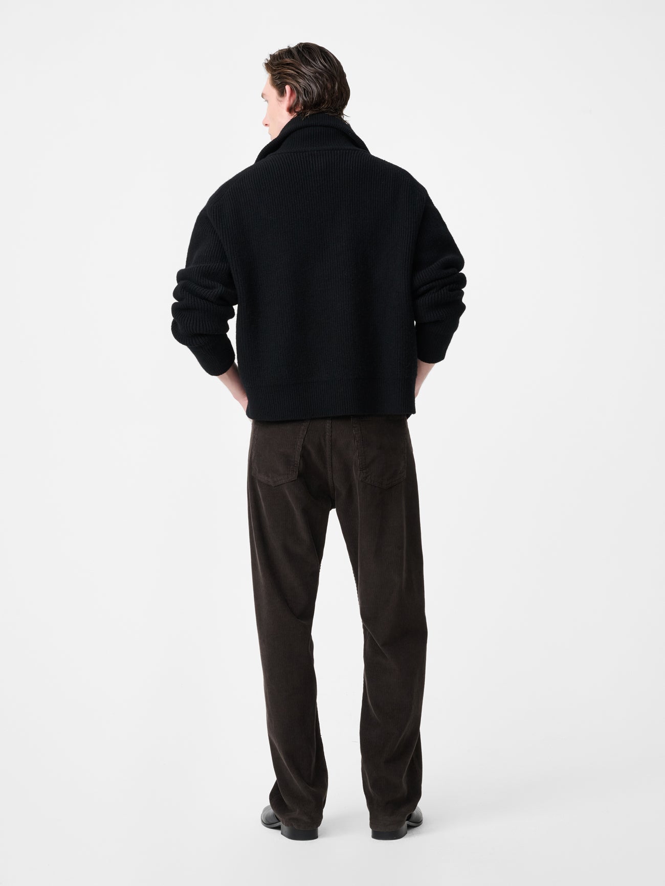Riso Corduroy Straight Leg Pant in Coffee