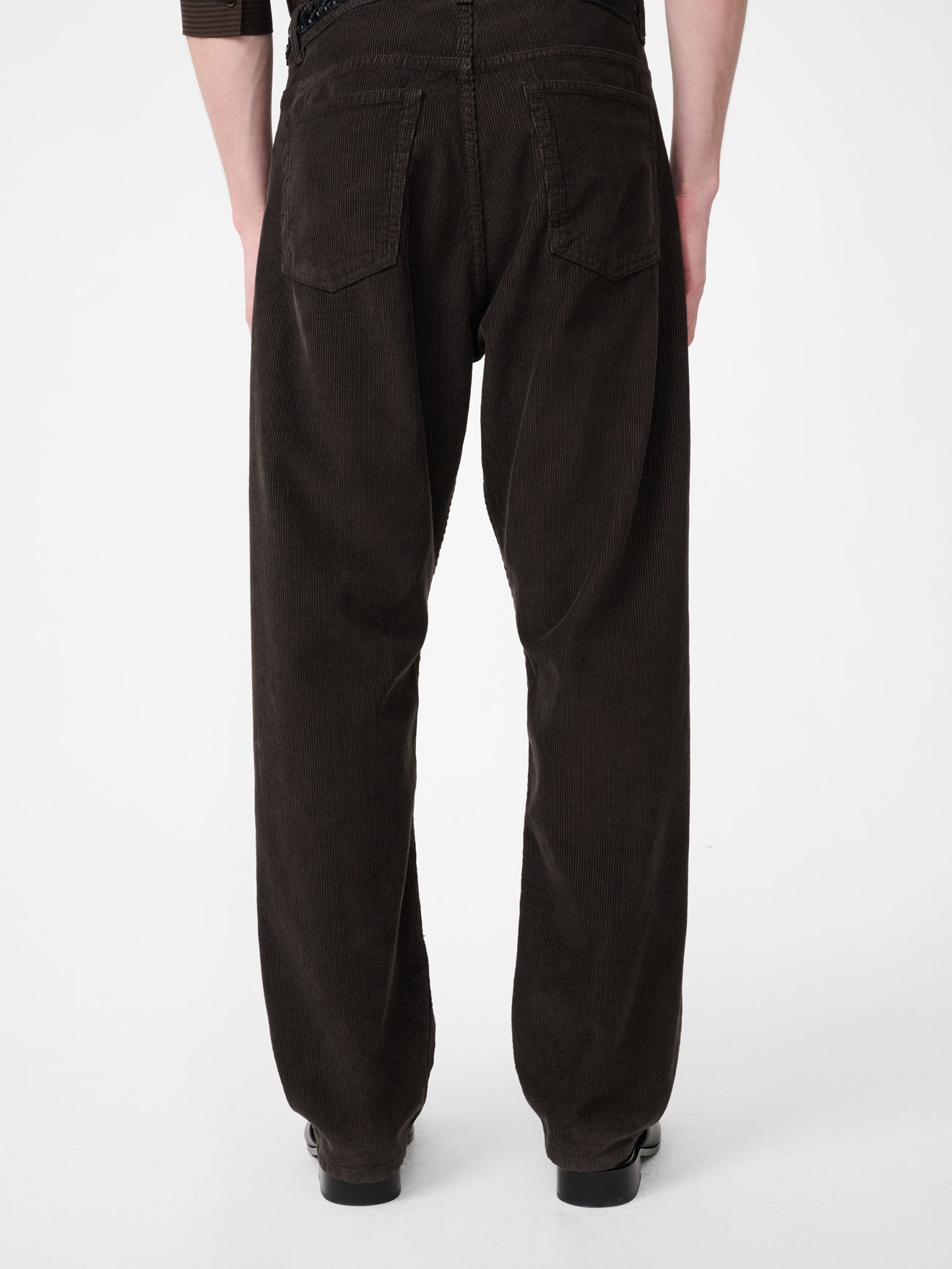 Riso Corduroy Straight Leg Pant in Coffee