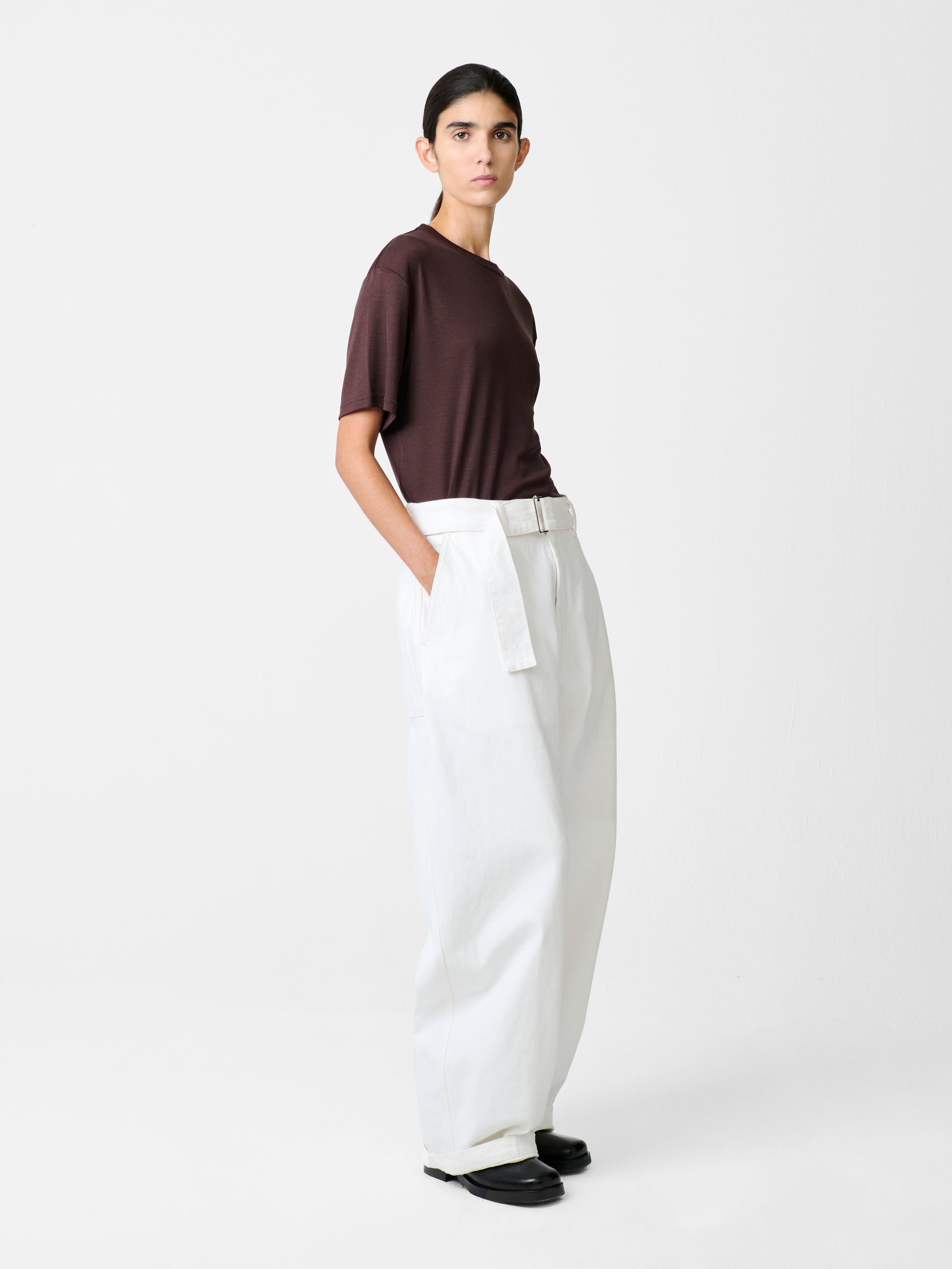 Rond T-shirt in Chocolate Brown - Studio Nicholson