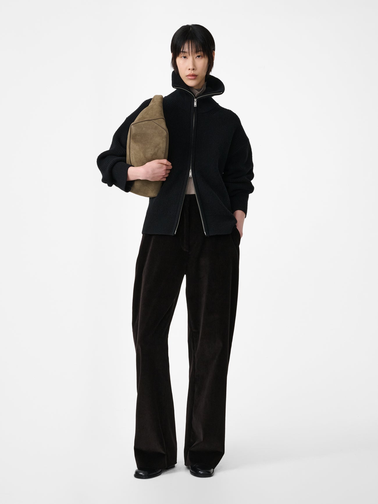 Sandos Knit in Black