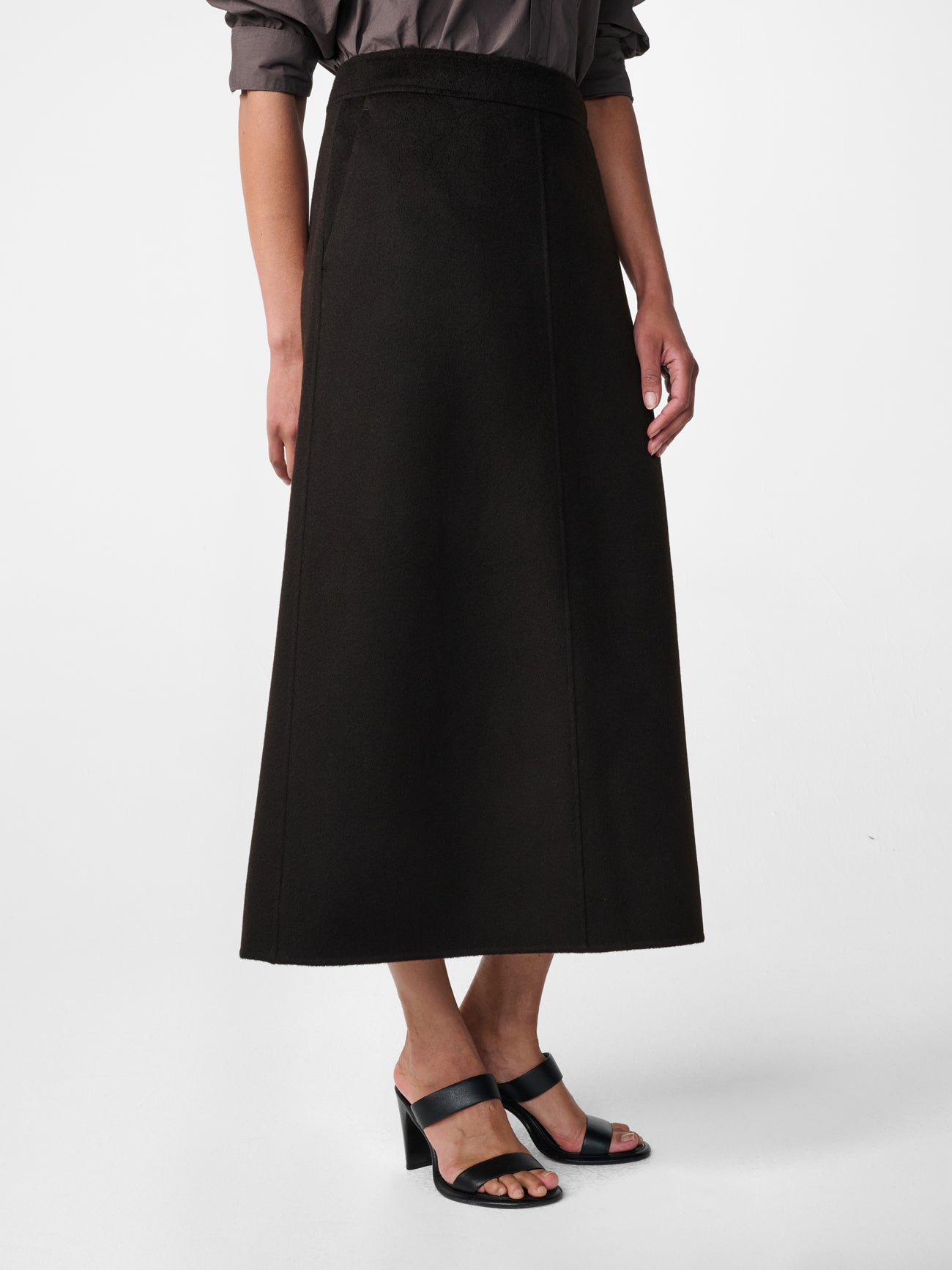 Savi Wool Skirt in Ore