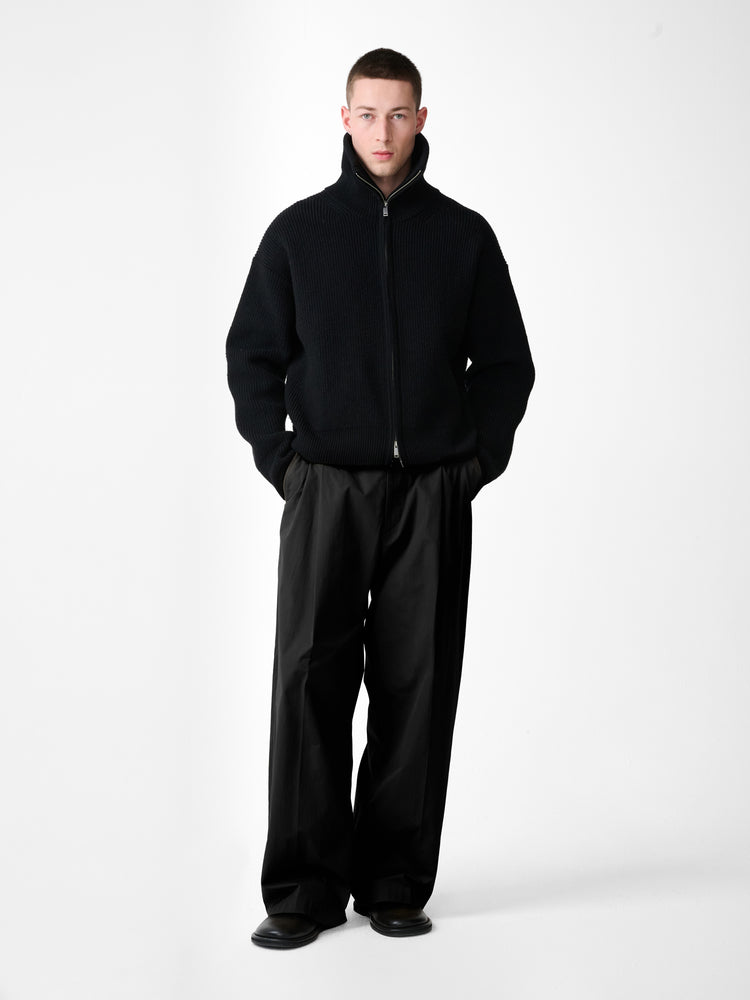 Shire Cotton Pleated Pant in Black