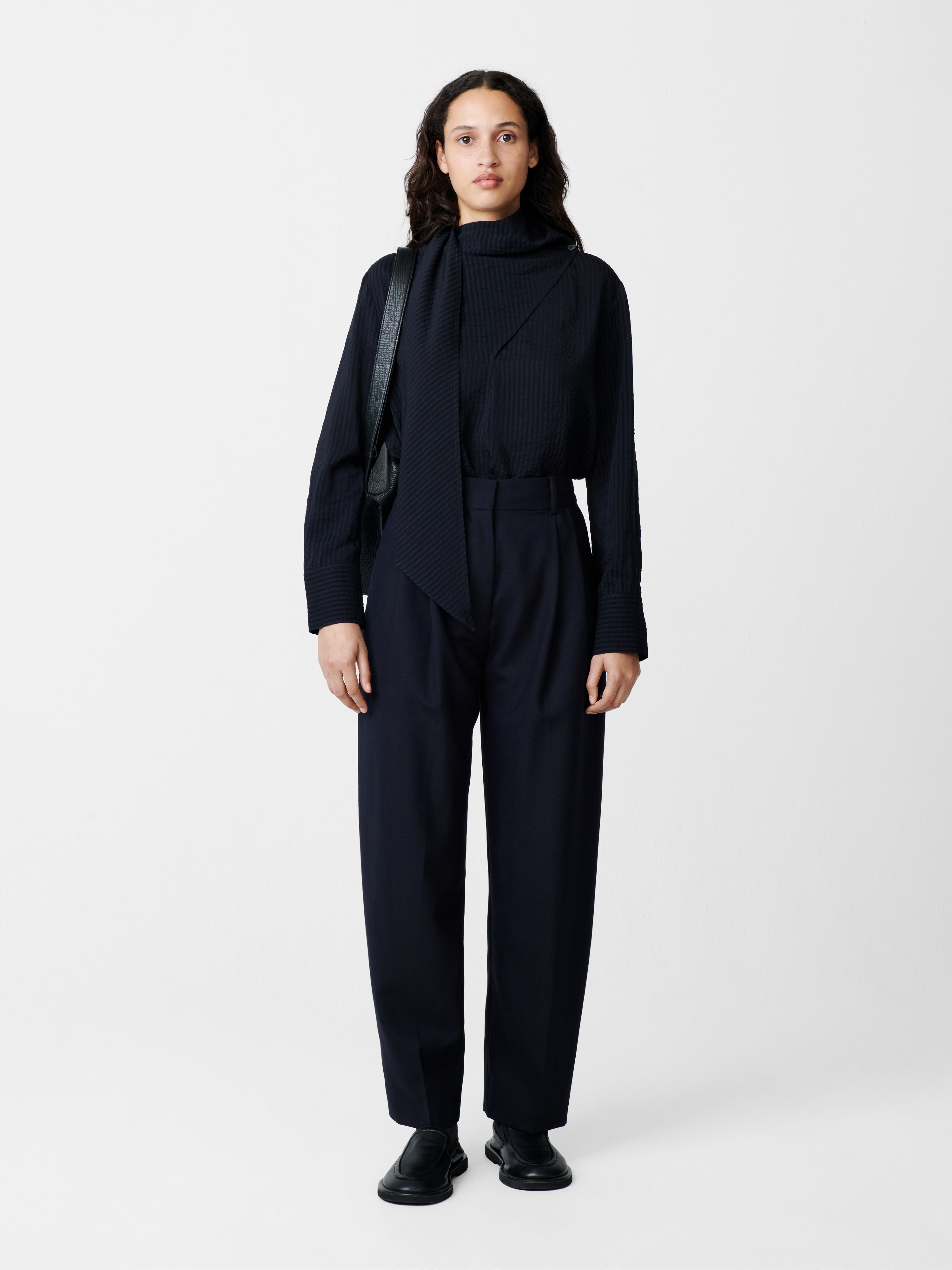 スタジオ ニコルソンSTUDIO NICHOLSON ソルテ SORTE 黒 スタジオ