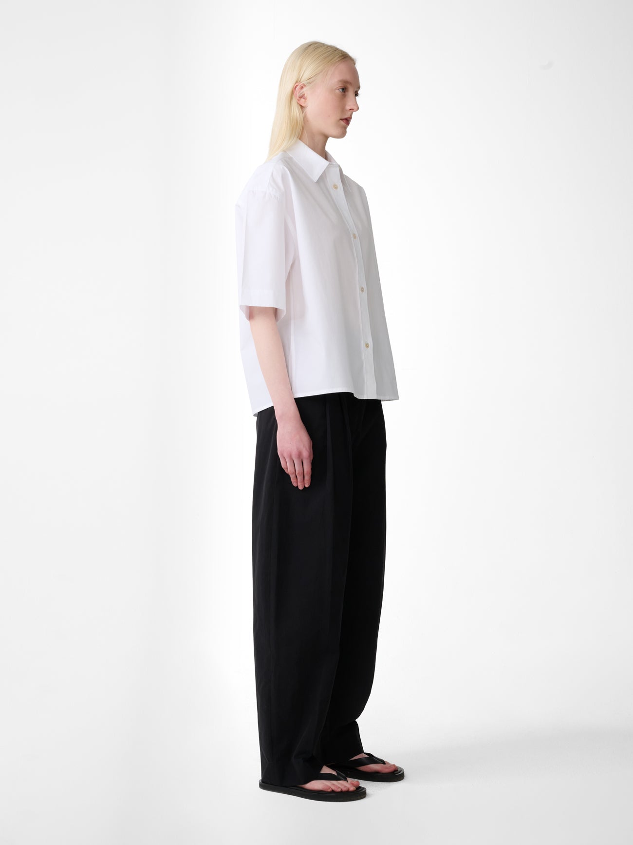 Sperro Cotton Tailored Pant in Black