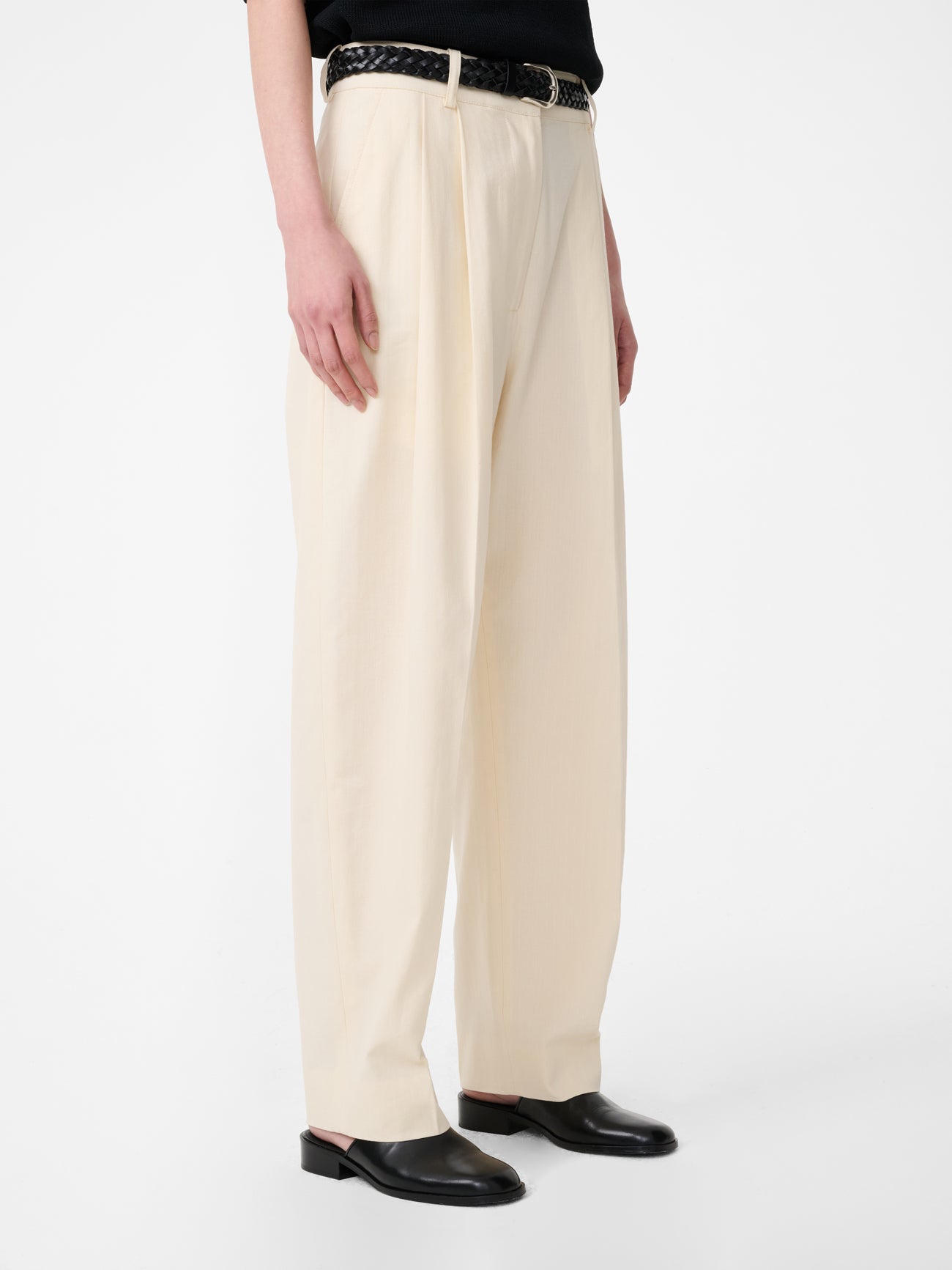 Sperro Tailored Pant in Antique White