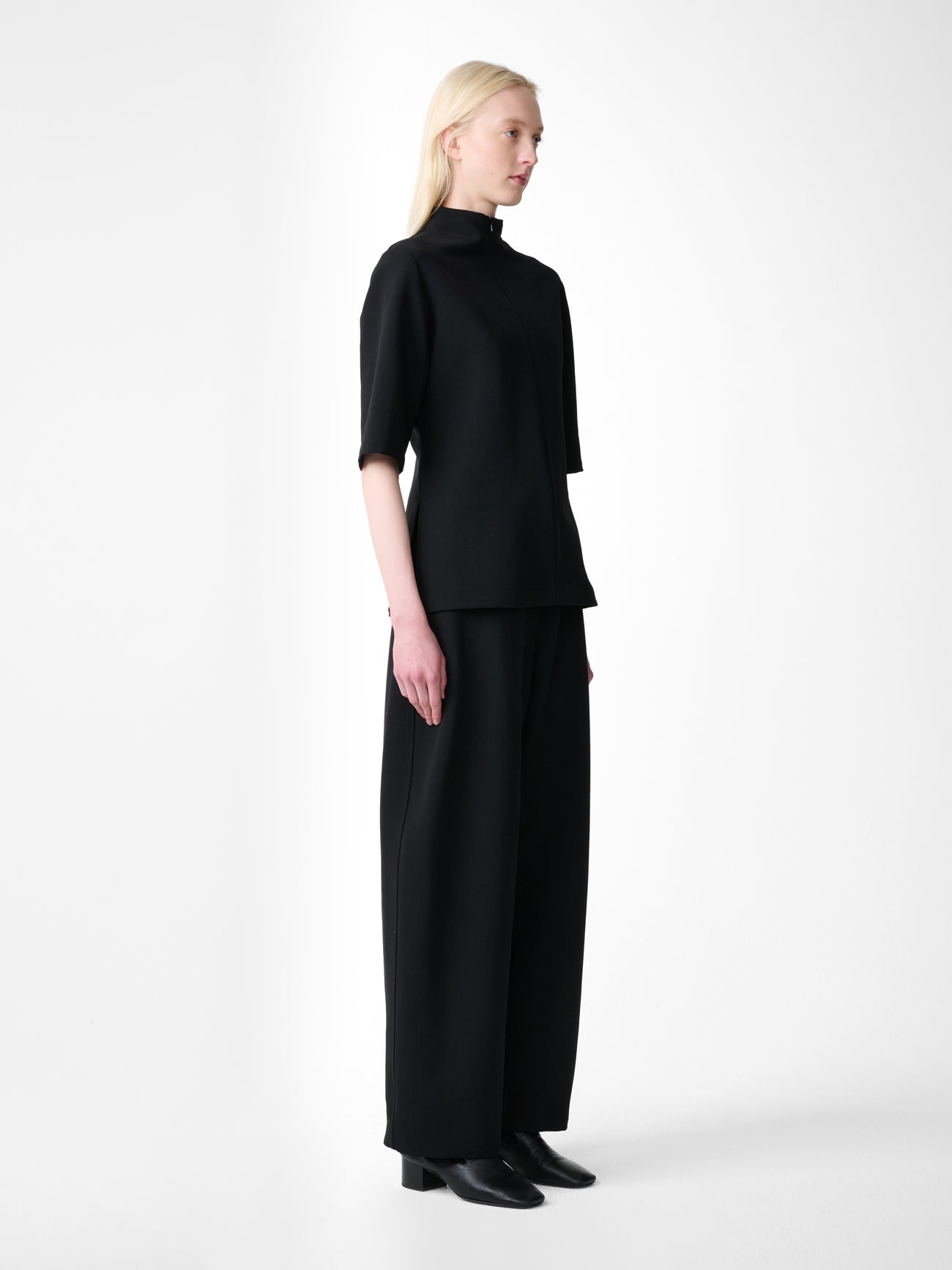 Taler Top in Black