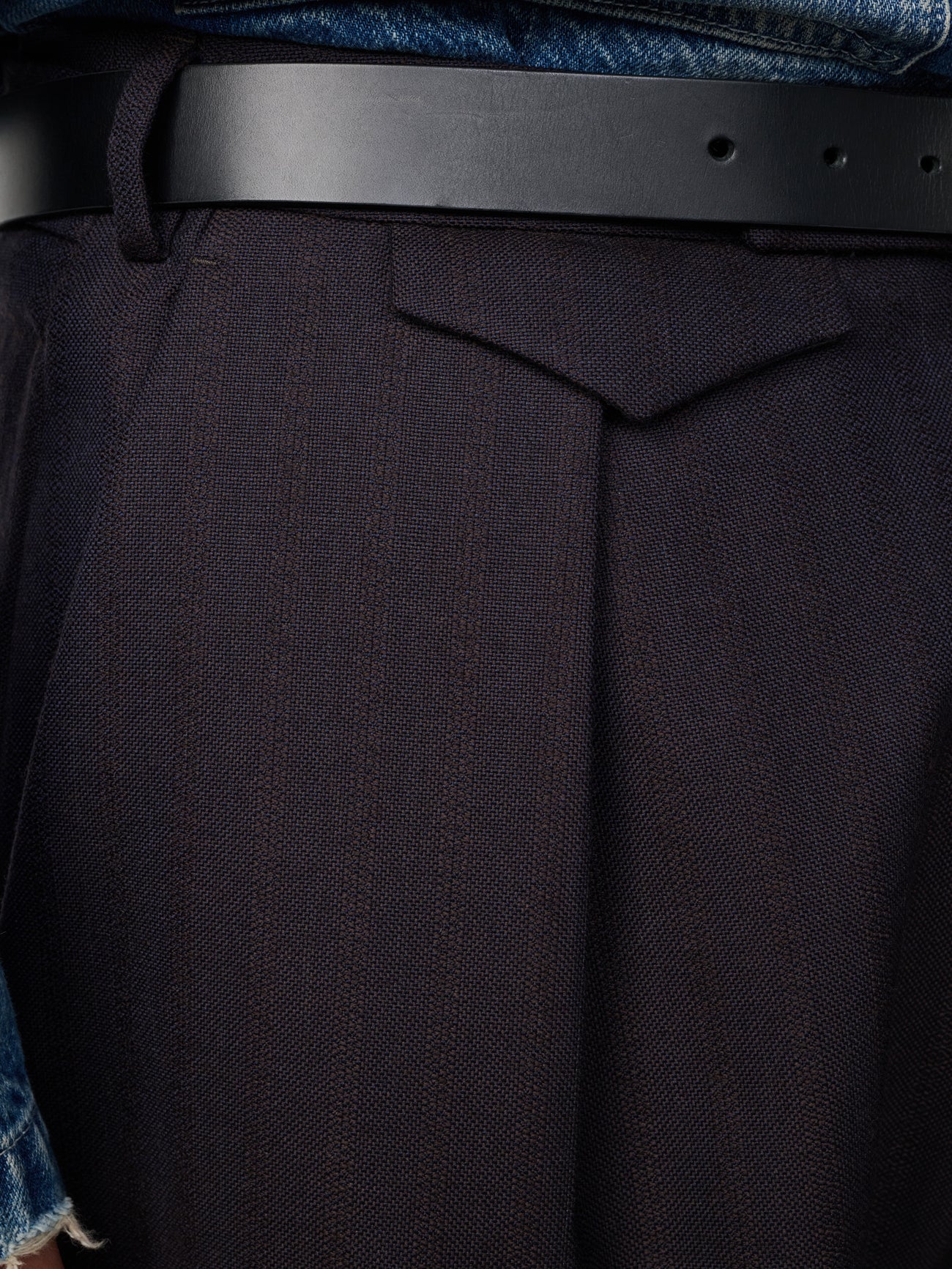 Taunton Tailored Pant in Black Grape