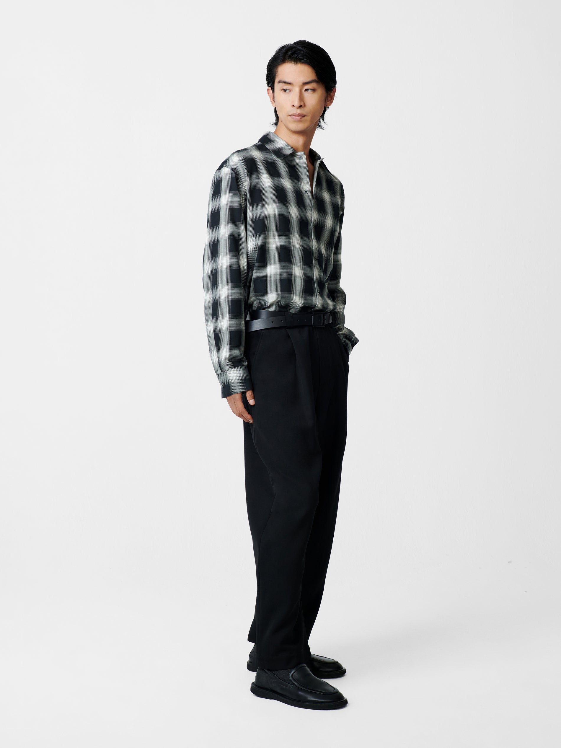Tuck Pant in Black - Studio Nicholson