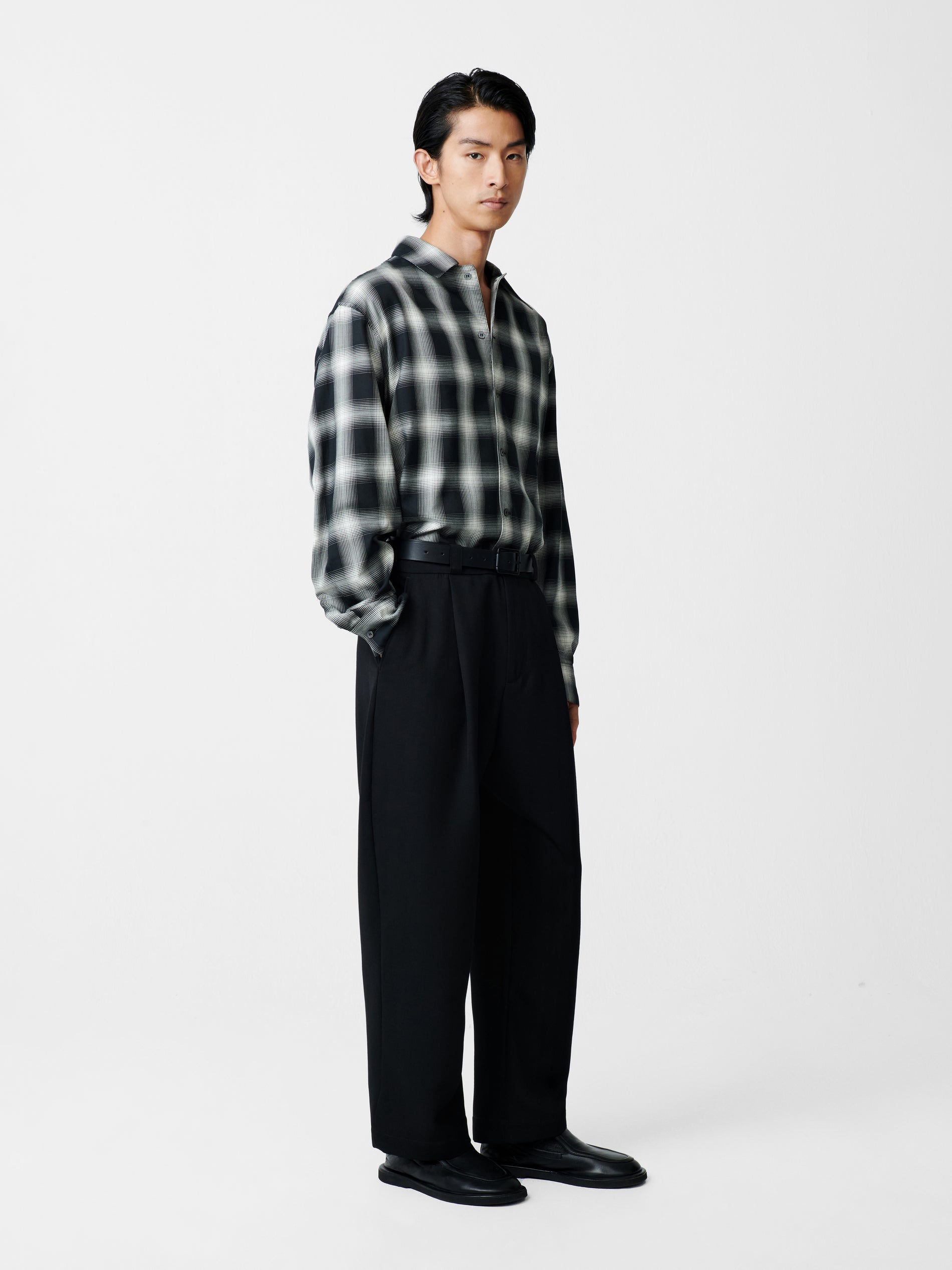 Tuck Pant in Black - Studio Nicholson
