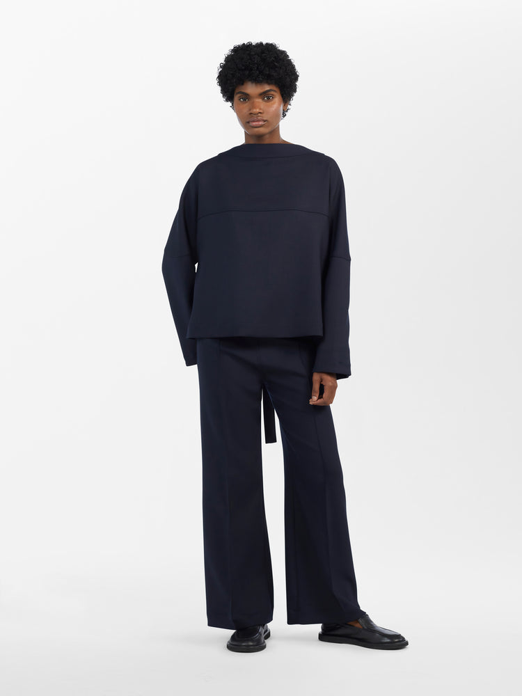 Velho Compact Top in Darkest Navy