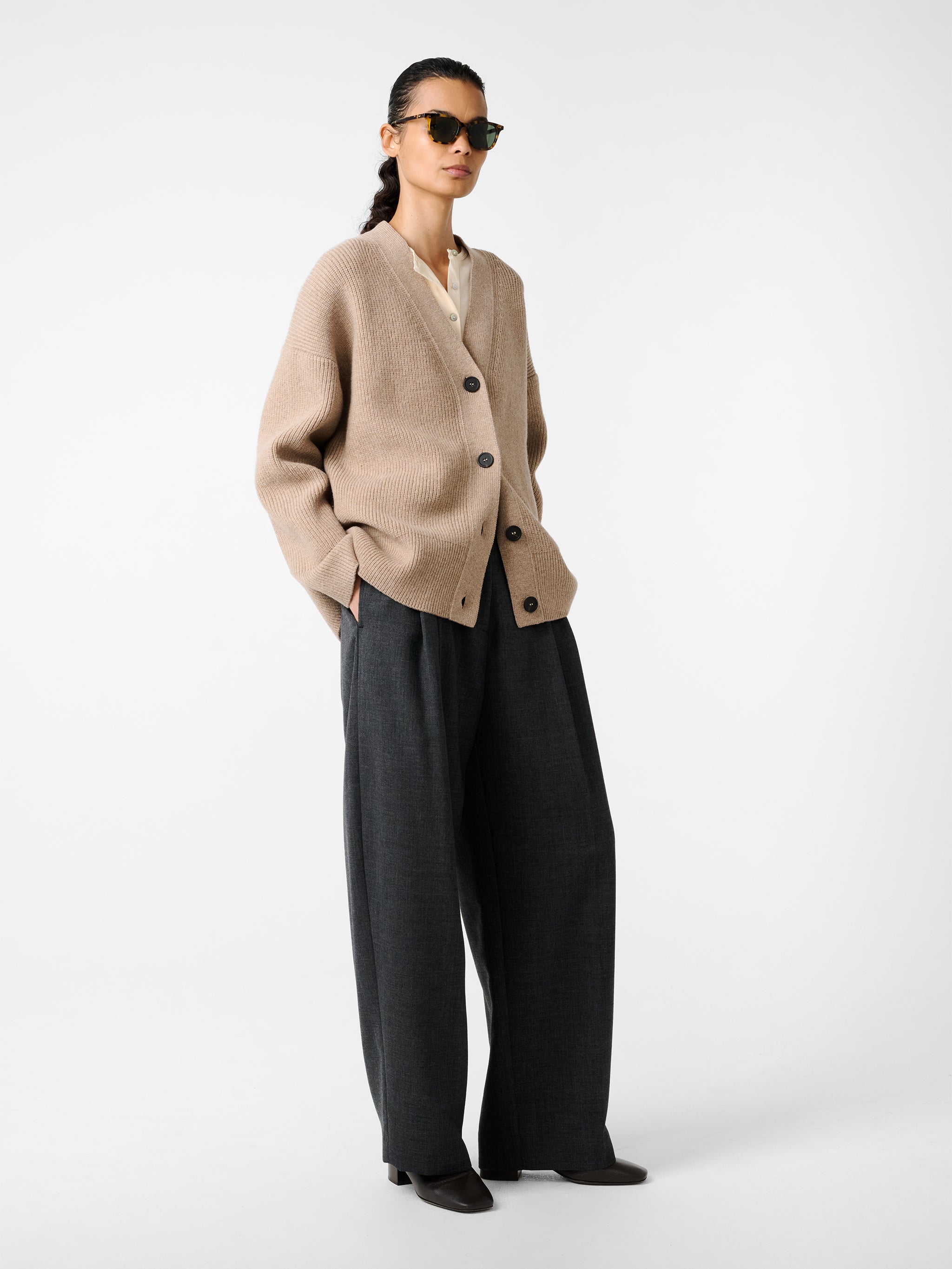 Whitt Knit in Oatmeal – Studio Nicholson