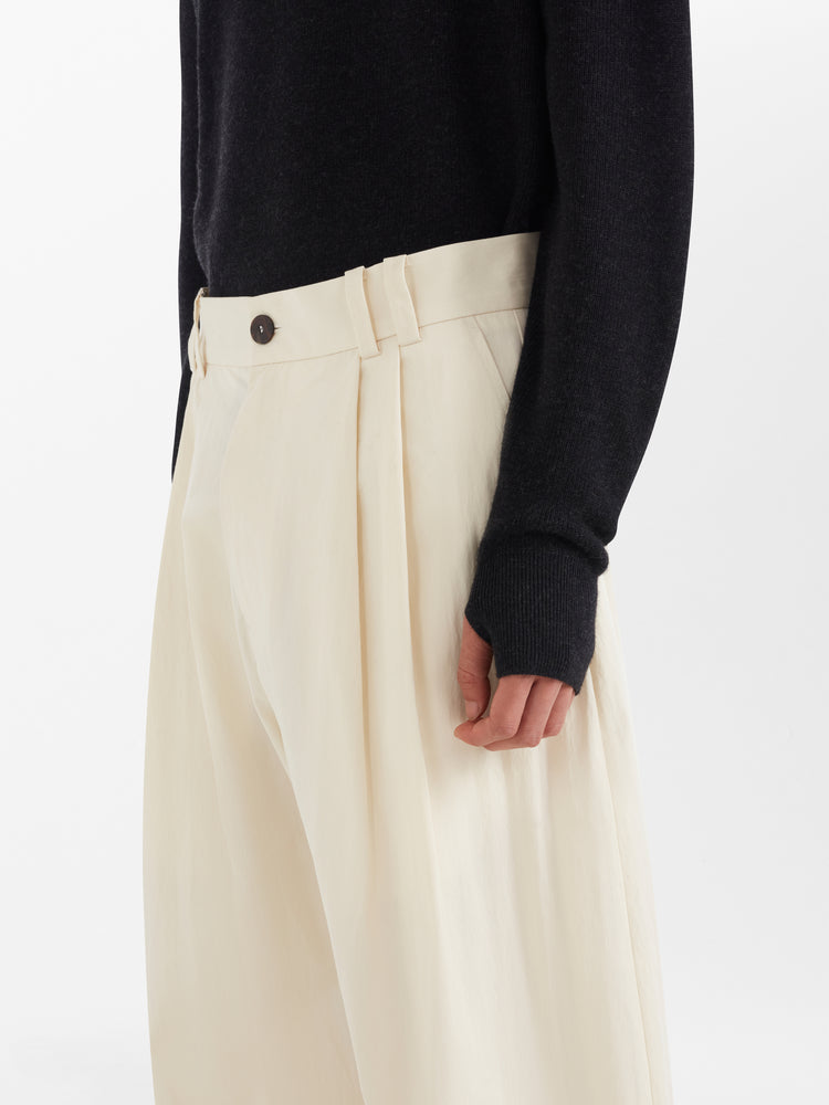Yale Sporty Cotton Pant in Salve