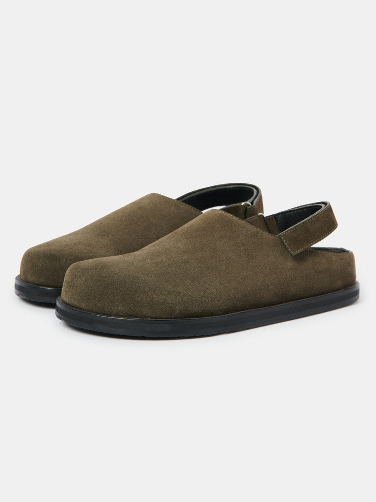 Hardning Suede Clog in Musk