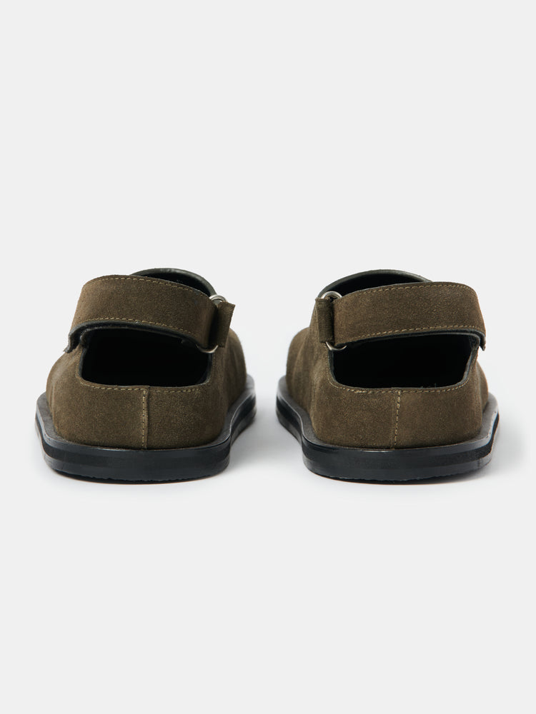 Hardning Suede Clog in Musk
