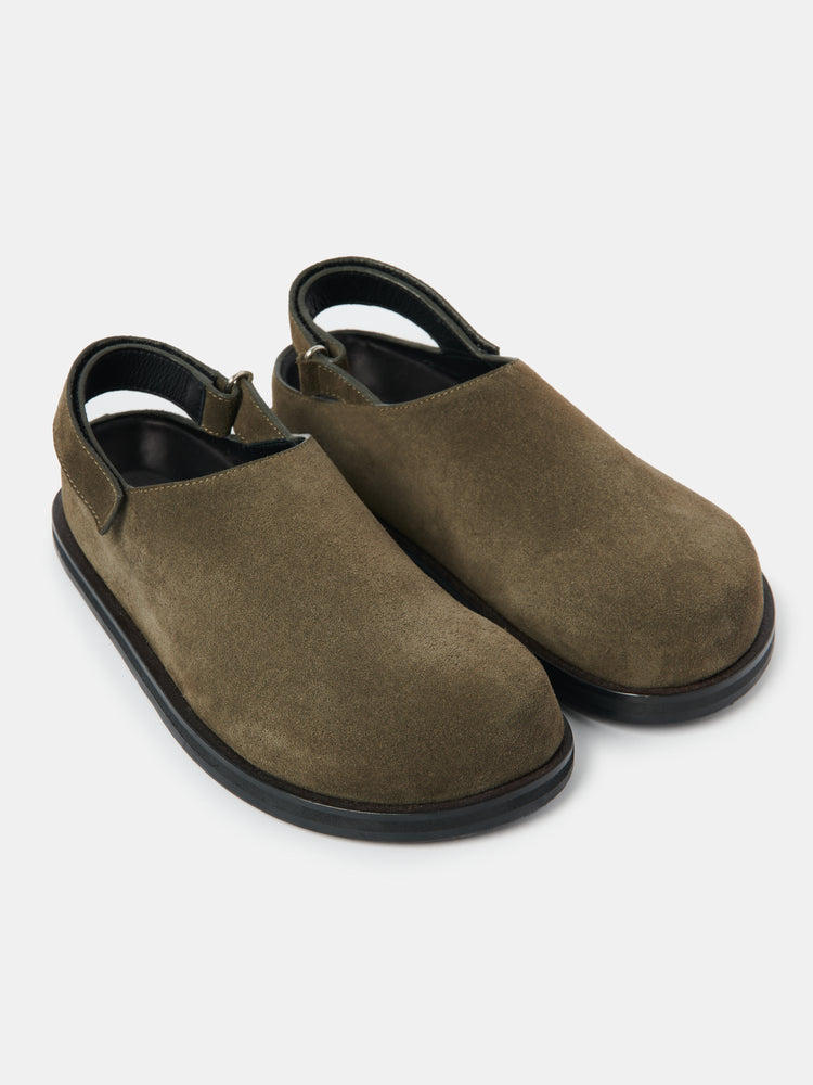 Hardning Suede Clog in Musk