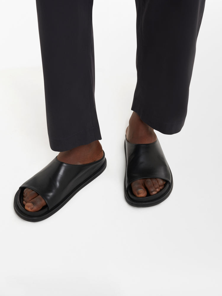Men's Spring Sandal in Black