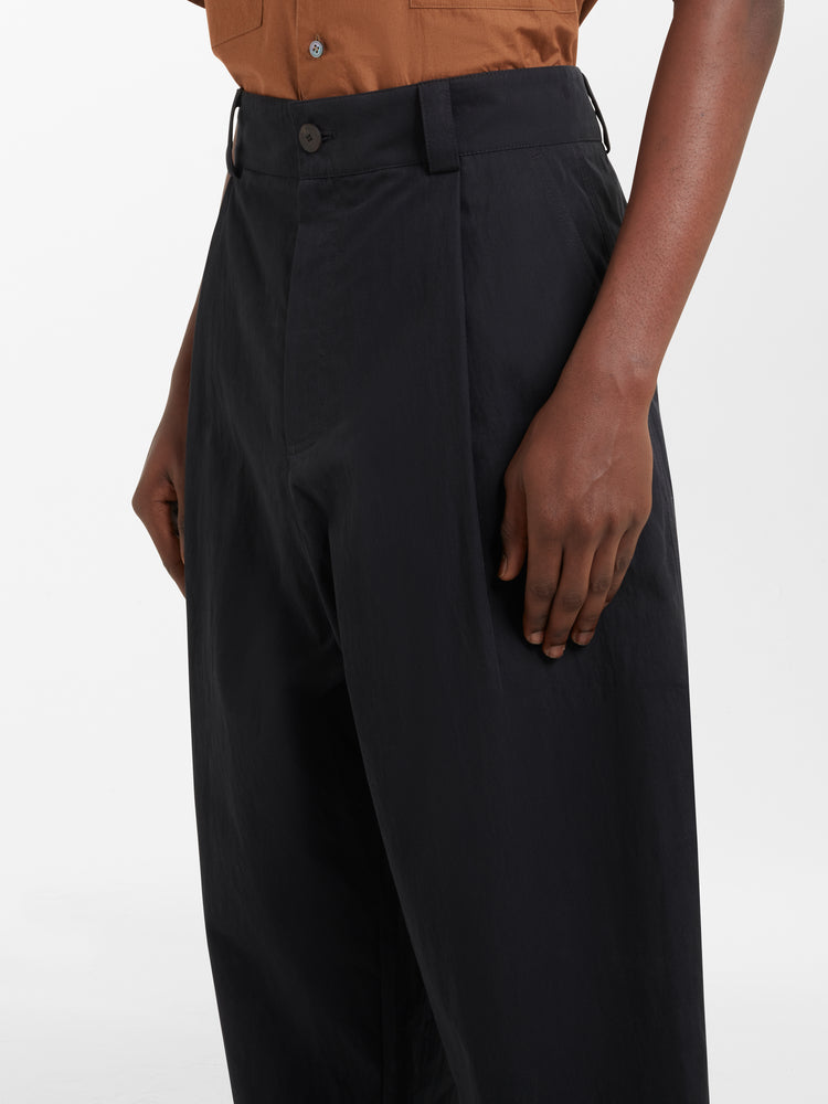Sal Pant in Darkest Navy