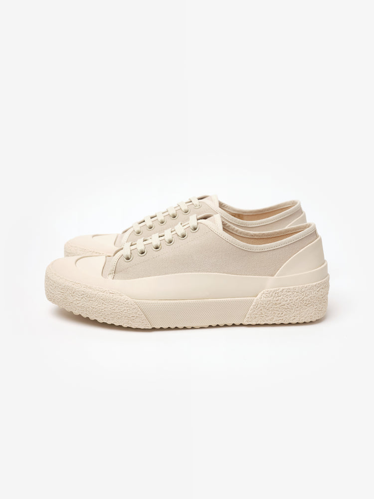 Sharp Canvas Shoe in Dove