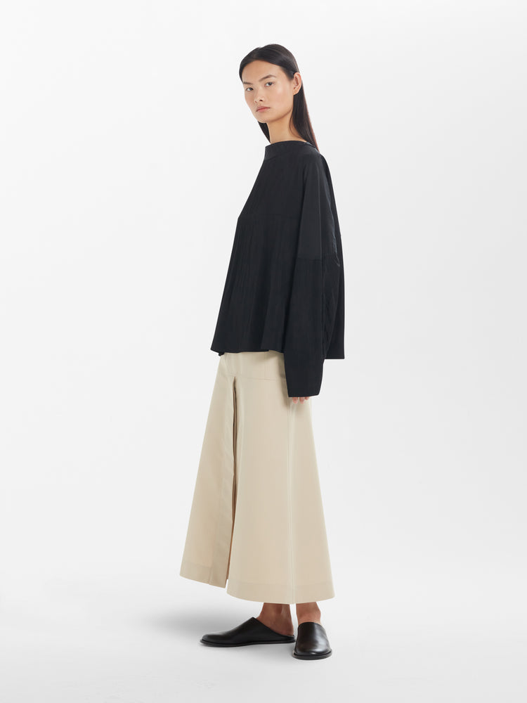 Velho Viscose Top in Black
