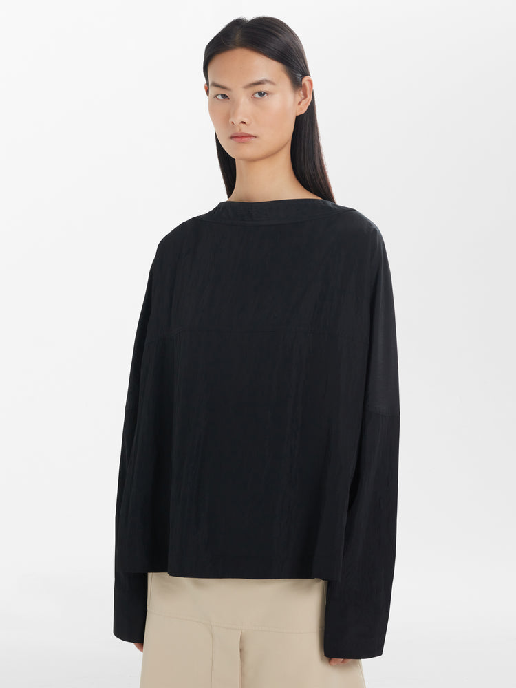Velho Viscose Top in Black