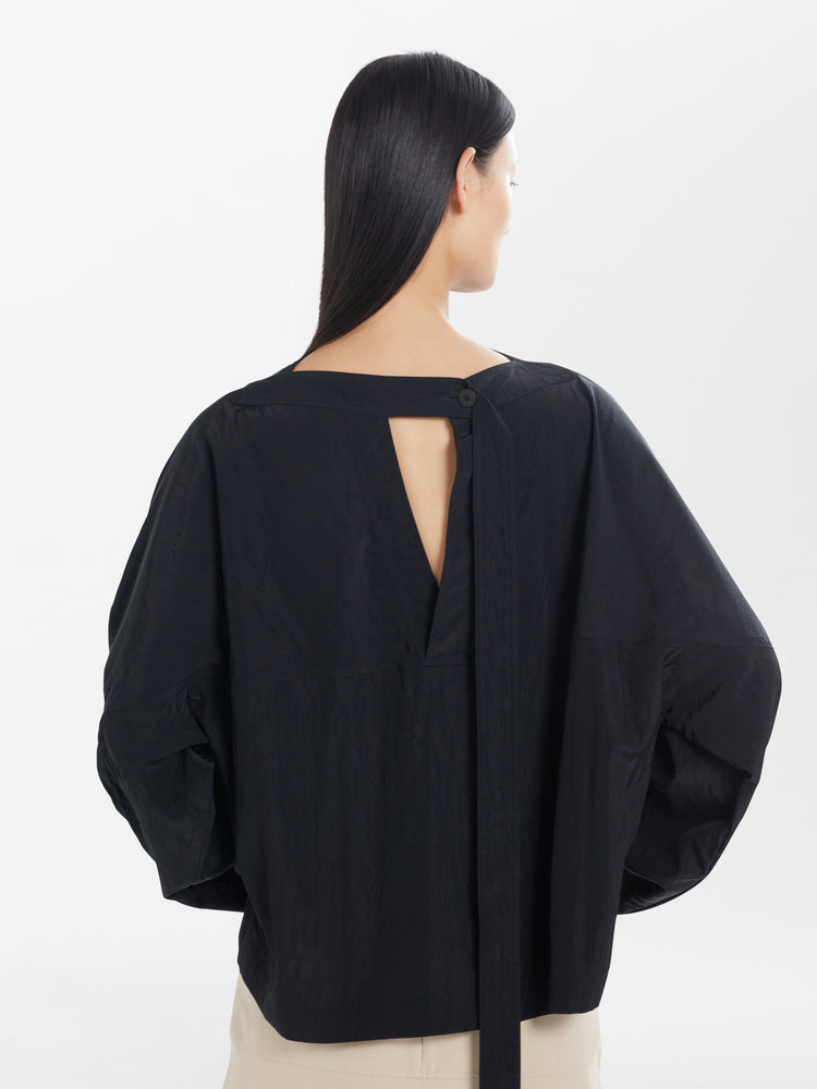 Velho Viscose Top in Black