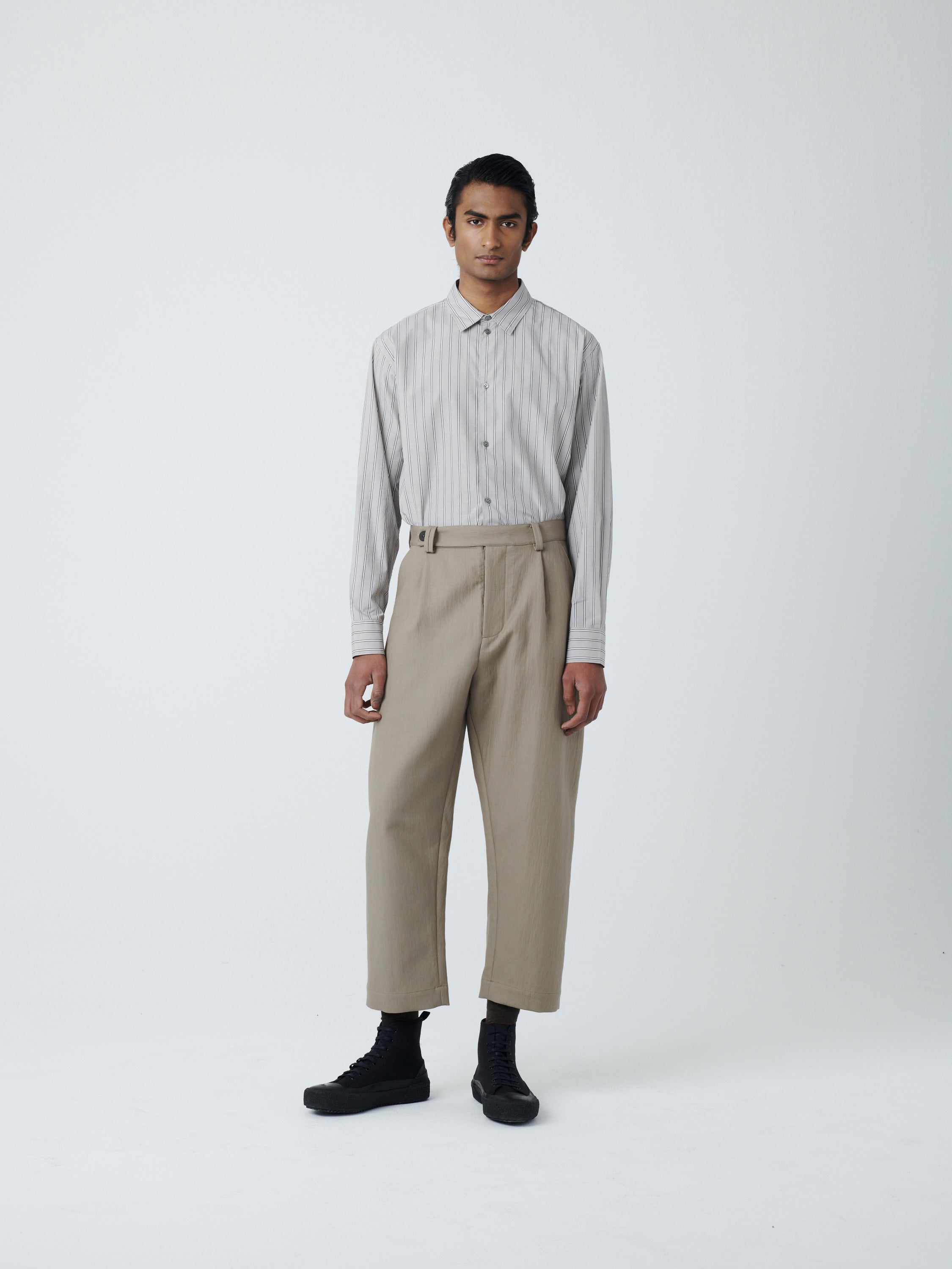 Voli Pant in Stone– Studio Nicholson