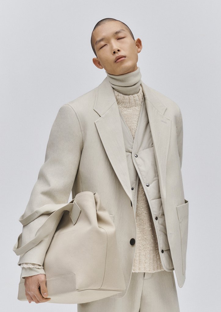 SN_AWM21_VogueRunway_01_1024x1