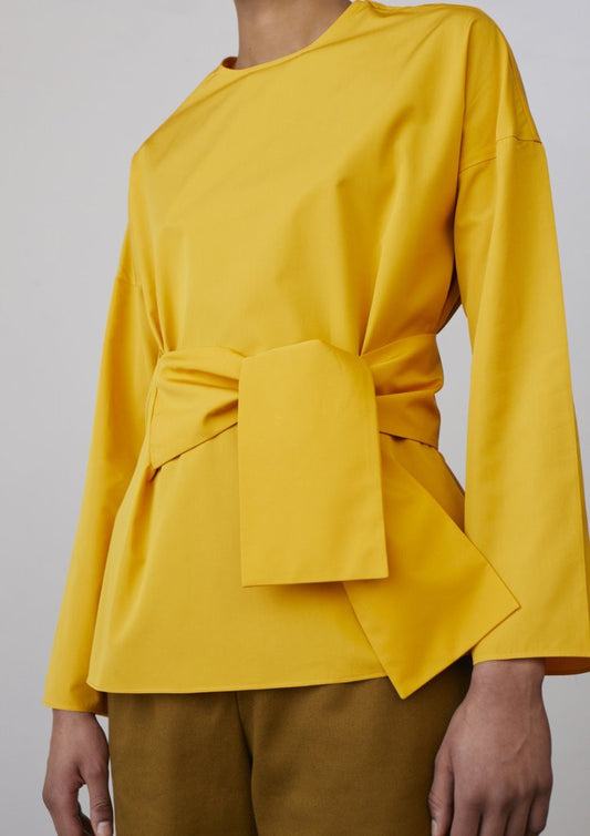 Fashion And The Female Waist