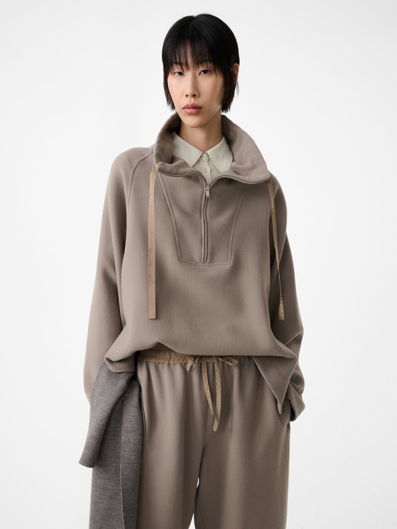 Aegon Top in Taupe