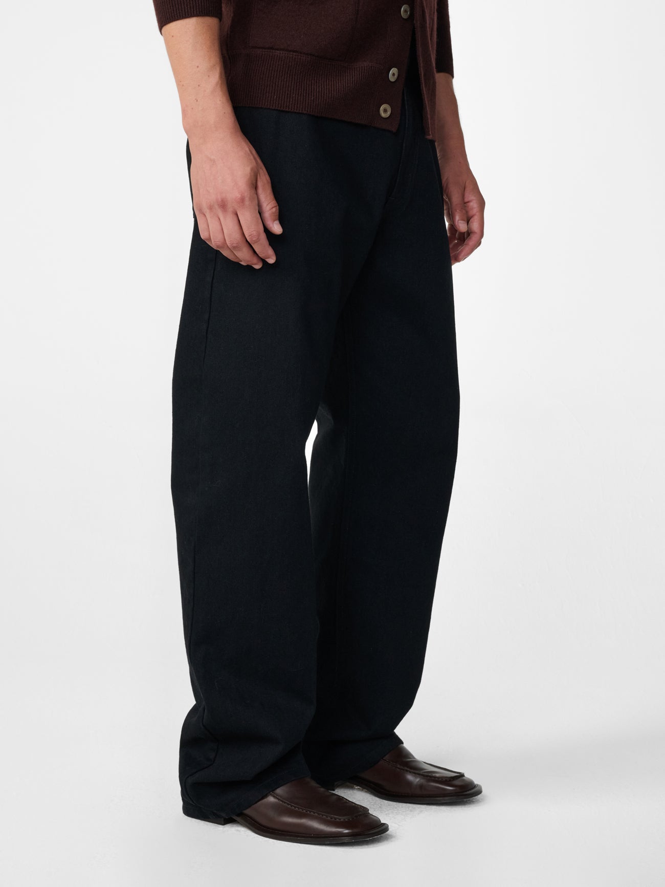 Alwyn Denim Pant in Black