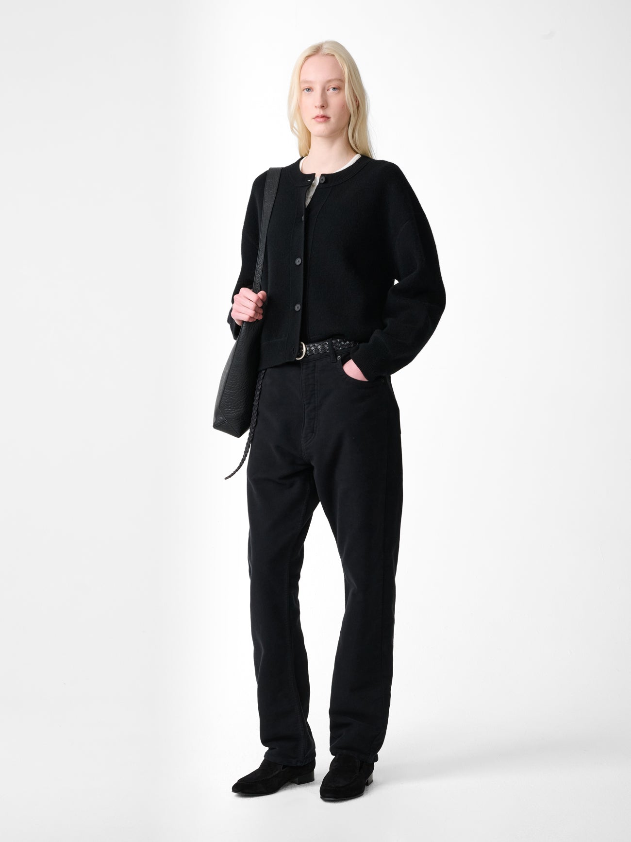 Arvine Cardigan in Black