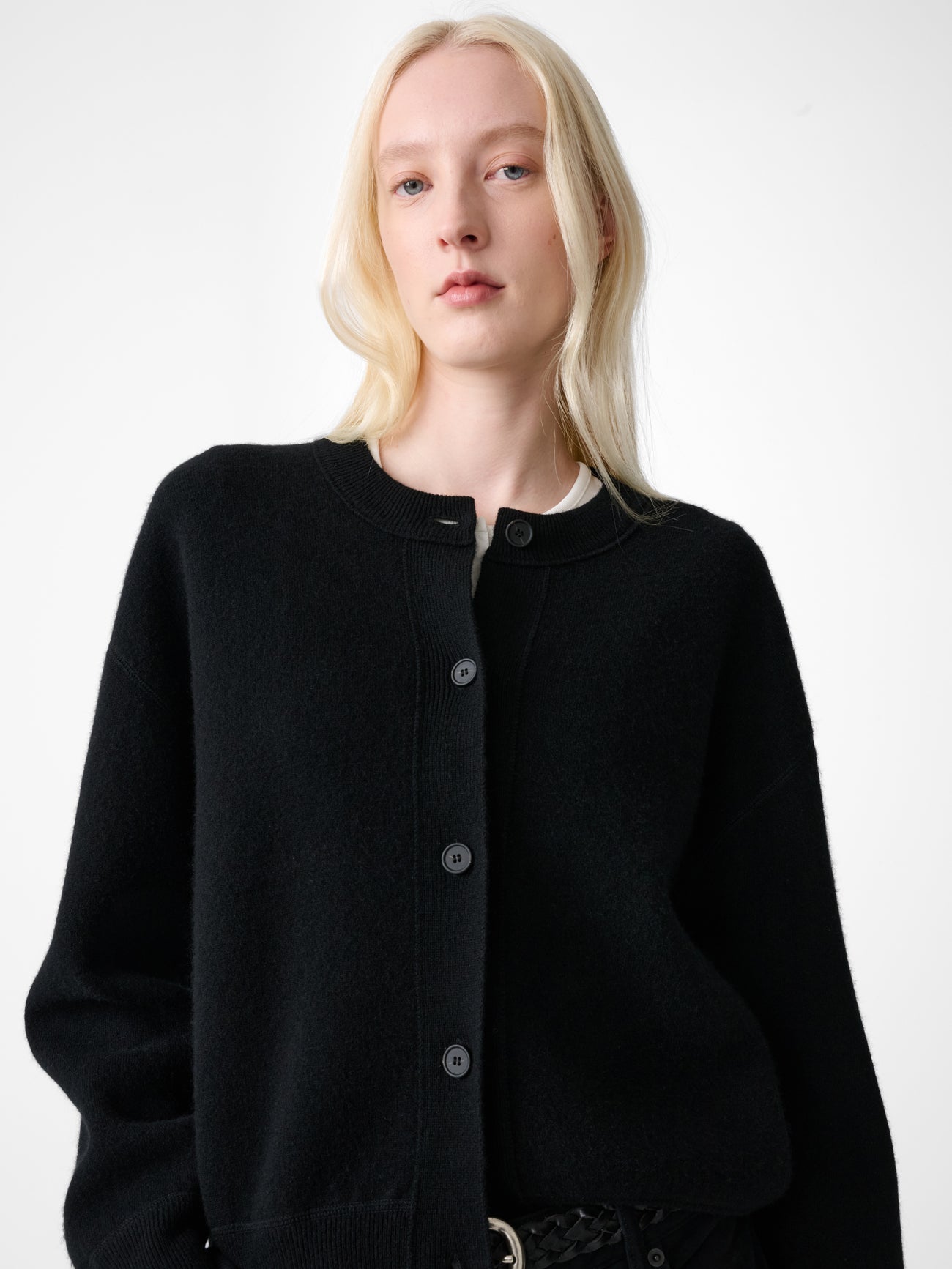 Arvine Cardigan in Black