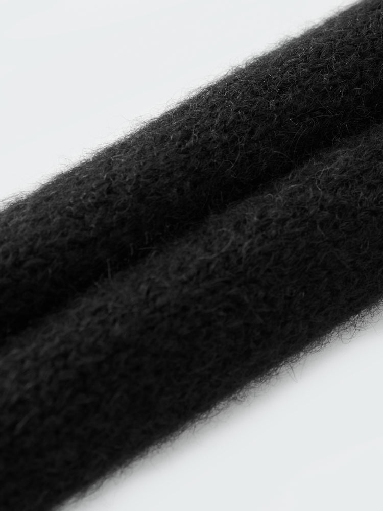 Awn Scarf in Black