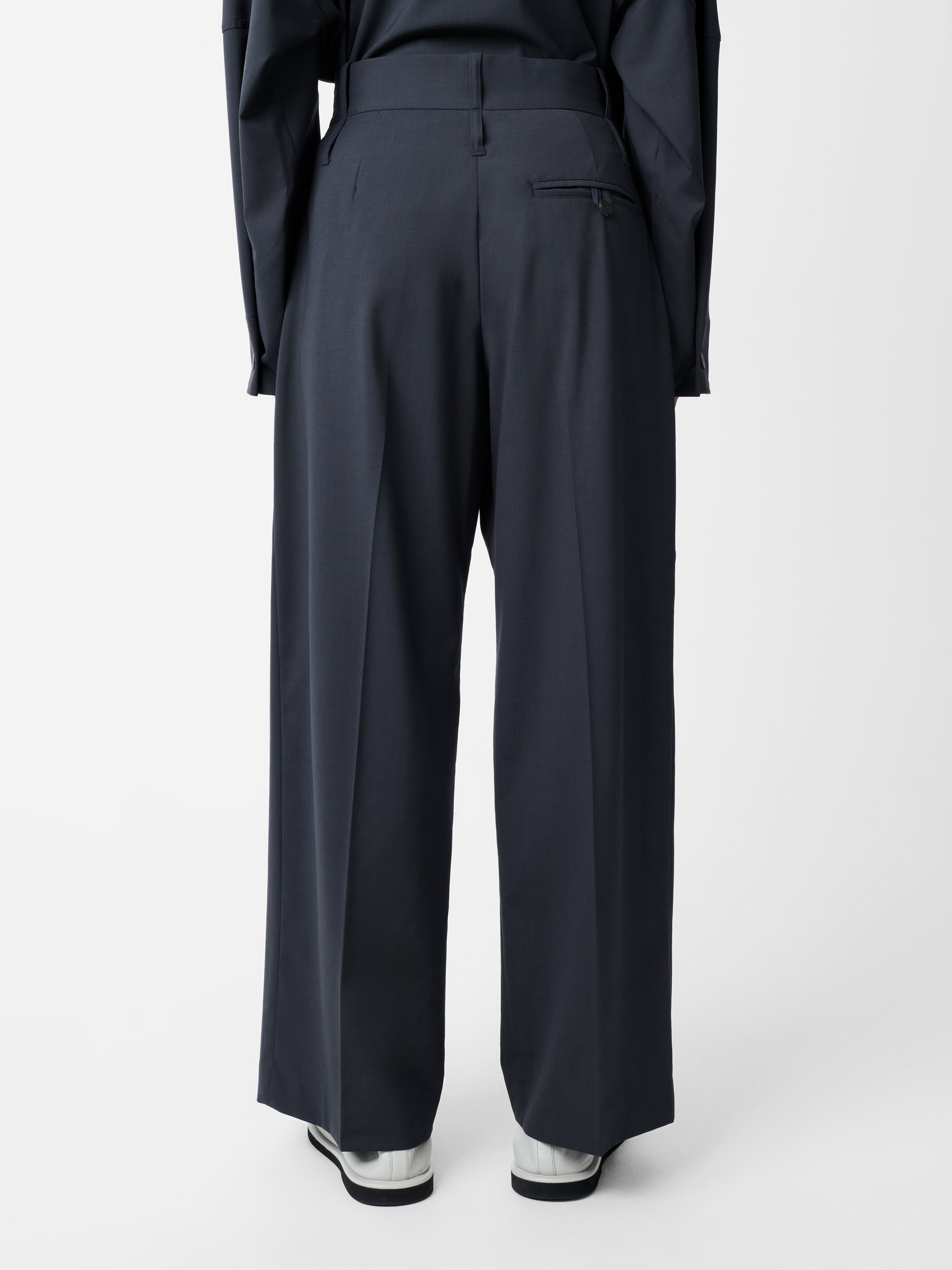 Studio Nicholson Fit Guide - Women's AW23 Studio Nicholson Fit Guide - Women's AW23