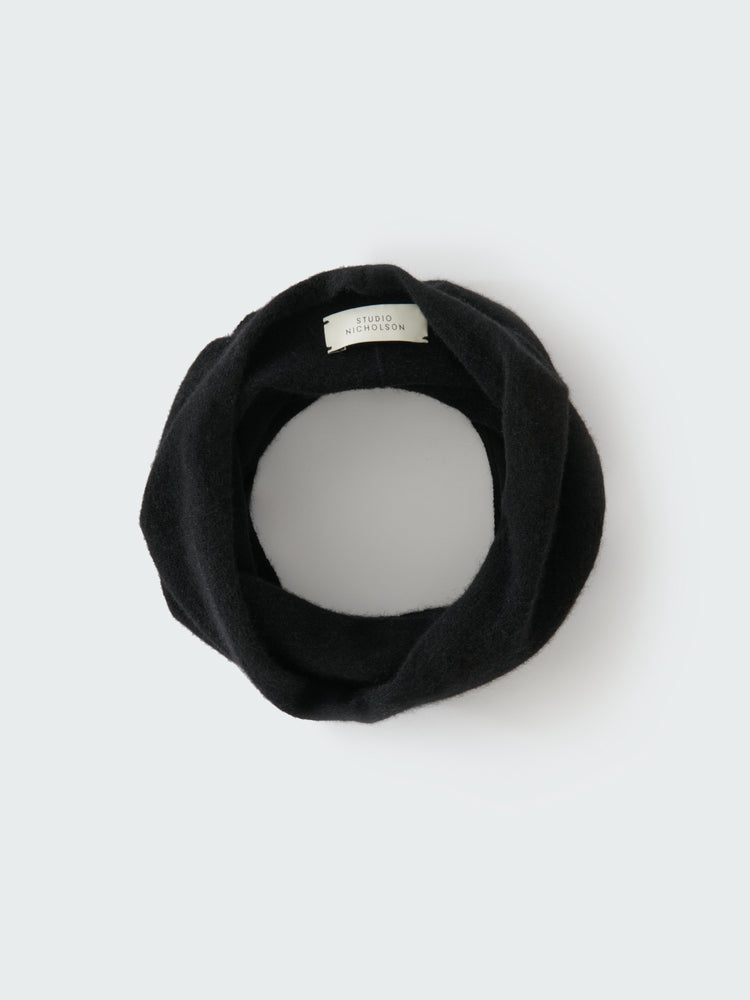 Bram Scarf in Black