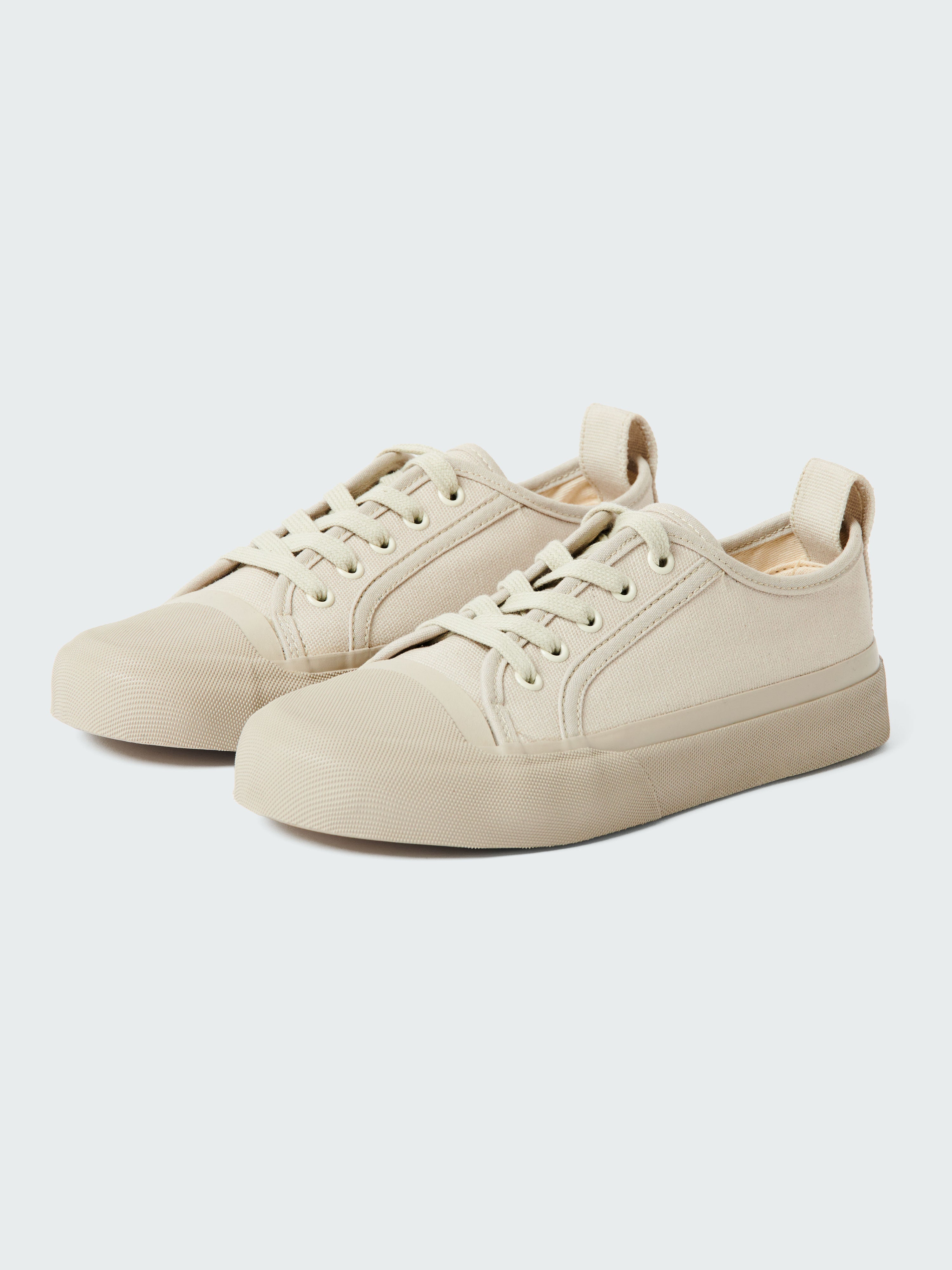 Byrd Canvas Shoe Dove